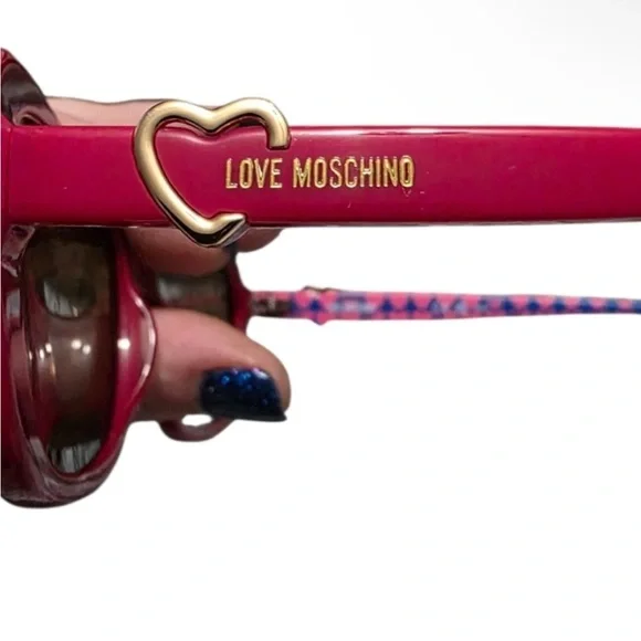 New MoschinoPink Frame with Green Case🥳🥳❌❌